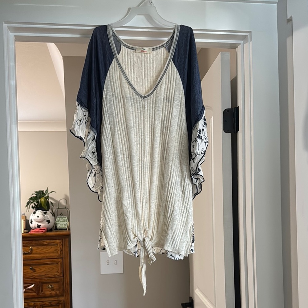 Hummingbird Navy and Cream Women's Top